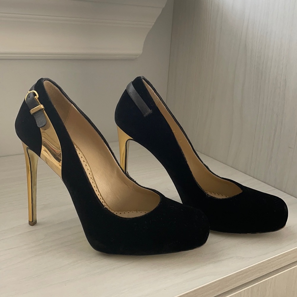 Stella McCartney Black Velvet and Gold Pumps